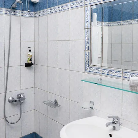 Konstantinos & I 4* Nidhrion