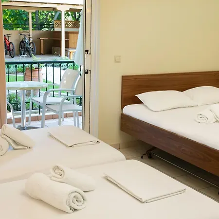 Lägenhetshotell Konstantinos & I Nidhrion