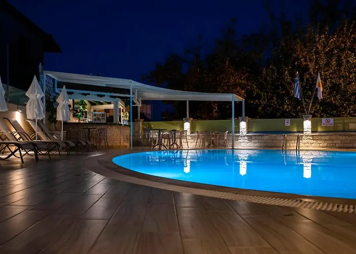 Konstantinos & I Nydri (Lefkada)