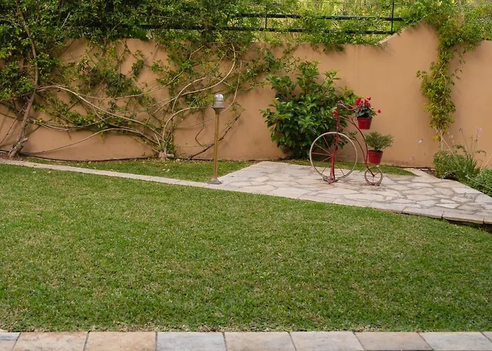 Konstantinos & I Aparthotel