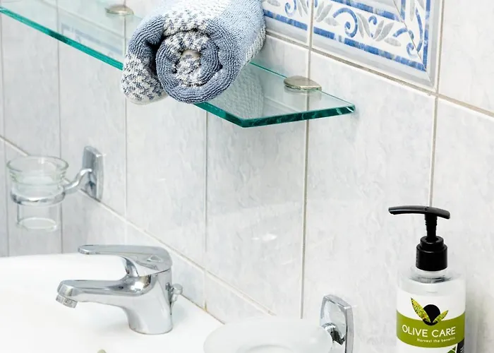 Konstantinos & I Aparthotel